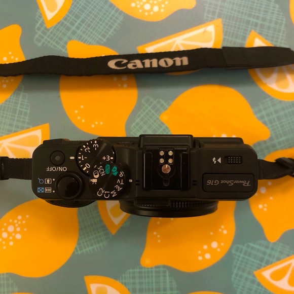 Canon PowerShot G16 - Picture 7 of 13